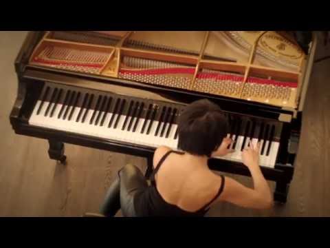 Yuja Wang Plays The Smuggler by Schumann