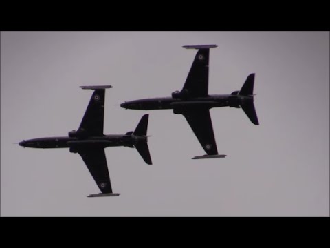 Hawk T2 2-Ship Demonstration - RIAT 2015