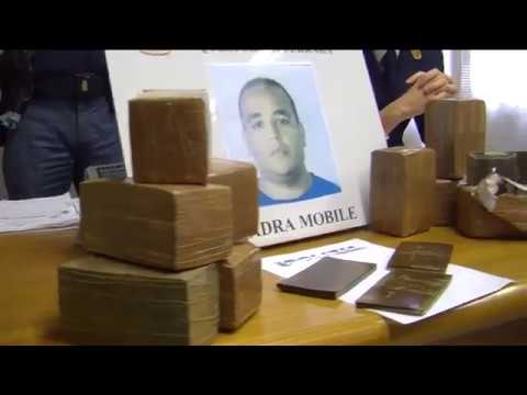 Vermi di sintomi di sconfitta Cipolle da vermi per la gente