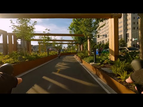 Biking from the new Seattle Waterfront bike path to Lower Queen Anne | Water Taxi | GoPro