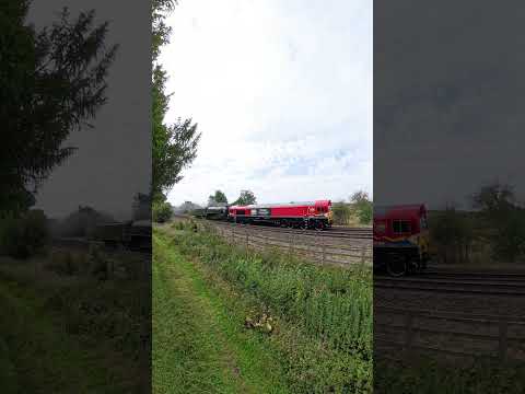 60163 'Tornado' Assisted By 66068. Double Tone And A Whistle #trainspotting #whistle #steamtrain