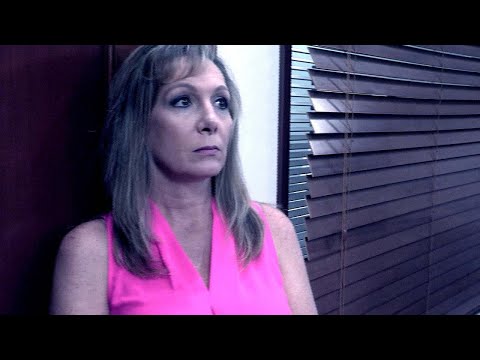 ‘I Just Couldn’t Do It Anymore,’ Says Woman Explaining Why She Cut Her Sister Out Of Her Life