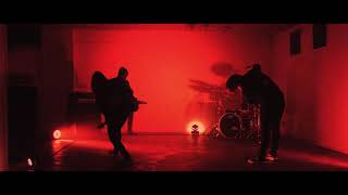 Worlds Apart - Conflicted (OFFICIAL MUSIC VIDEO)