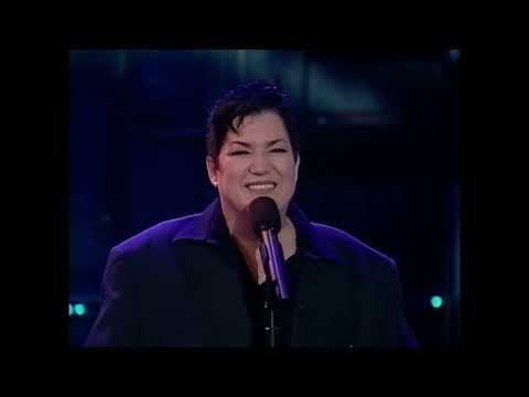 Lea DeLaria performing Blue Skies from Edge Of Seventeen Soundtrack in 1999