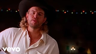 Toby Keith - Santa, I&#39;m Right Here (Official Music Video)