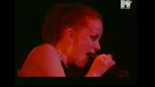 GARBAGE - Stupid girl (LIVE Paris 1999)