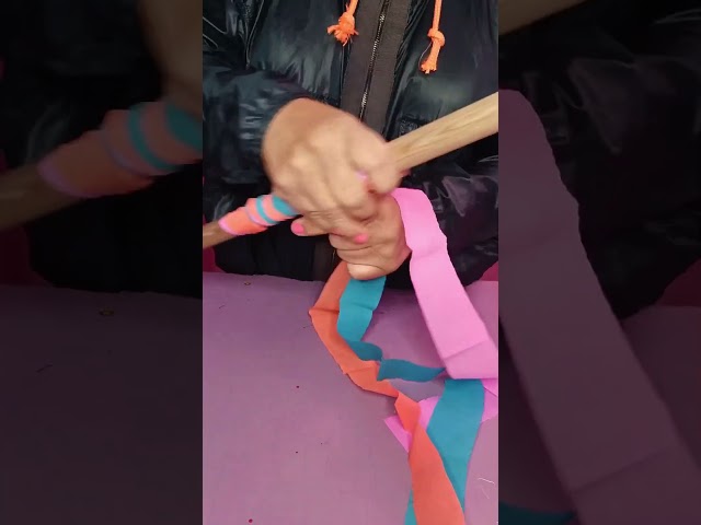 Vídeo relacionado con WEIKAXIMU 10 Piezas de Serpentinas de Lanzamiento a Mano, Serpentinas de Papel para Nochevieja, Cumpleaños, Boda, Fiesta - Fácil de Tirar (B)