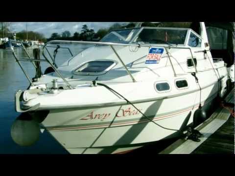 Tingdene Boat Sales USED Sealine 255 Senator/NOW SOLD