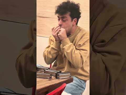 Sometimes the best jam hits when you least expect them 🎵 #harmonica #beatbox #mosesconcas #leeoskar