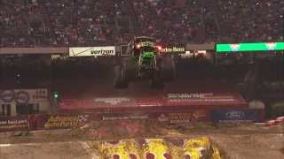 Monster Jam Grave Digger Freestyle - New Orleans, Louisiana 2013