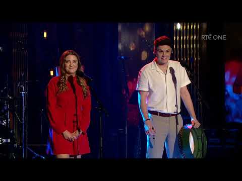Seamus & Caoimhe perform 'Scarborough Fair' | The Late Late Show | RTÉ One