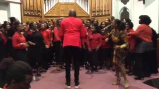 #UKChoirFest 2015 Dawn Thomas and the Mass Choir 'Never Alone'