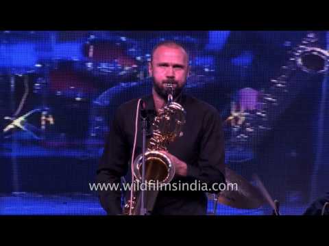 Russia's Oleg Lundstrem Orchestra plays Jazz music for Indians