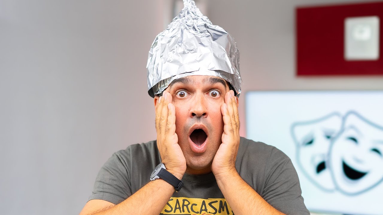 Comedie de moravuri. Un ROAST colectiv.