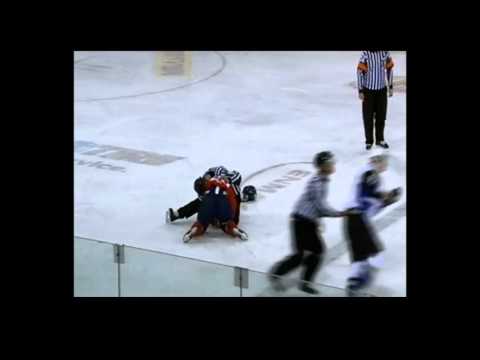 Adam Lowry vs Remi Laurencelle