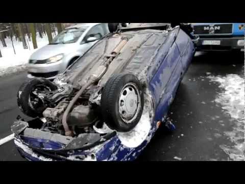 Lubin. Corrida na trójce. Dachowanie