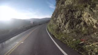 preview picture of video 'Highway 1 Descent into Muir Beach'