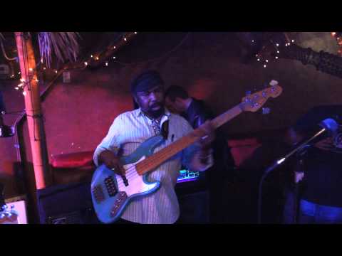 Fully Fullwood bass solo