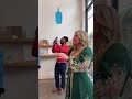 Kelly Clarkson SURPRISE FLASHMOB Of New Song Me At LA Coffee Shop