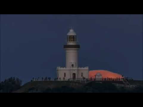 🌒 Moon Rise Byron Bay Lighthouse