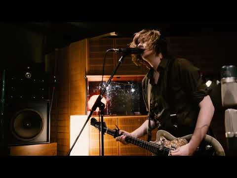 FALSE LEFTY - Tanqueray (Live @maarwegstudio )