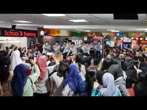 Wanna Say - Wanna Be + Energetic + Burn It Up (20171030)