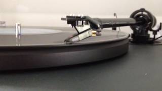 Video thumbnail for Project xpression  , Onkyo A 9155 , ortofon 10 cartridge, B&W speakers by Audioholic -007