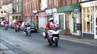 preview picture of video 'Santas on bikes roar through Highbridge!'