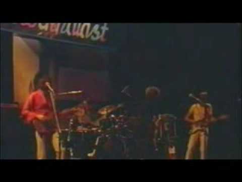 Dire Straits Vs Ce Ce Peniston - Finally Down To The Waterli