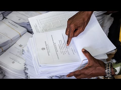Ugandan churchgoers pray and fast for peaceful presidential election