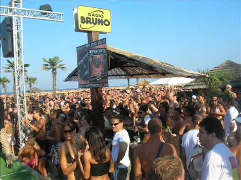 PAPEETE BEACH 2008