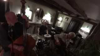 Sleepwalk - Santo & Johnny cover by The Vincents with Dick Middleton Ivan Pledge & Kev Roberts