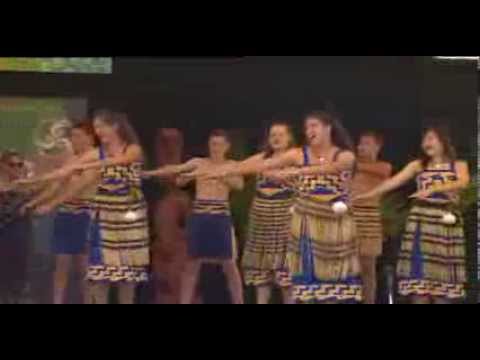 Takapuna Grammar brings Lorde's Royals to the haka stage