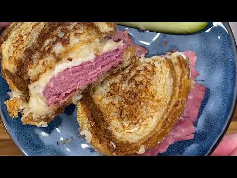 Traditional Reuben Sandwich