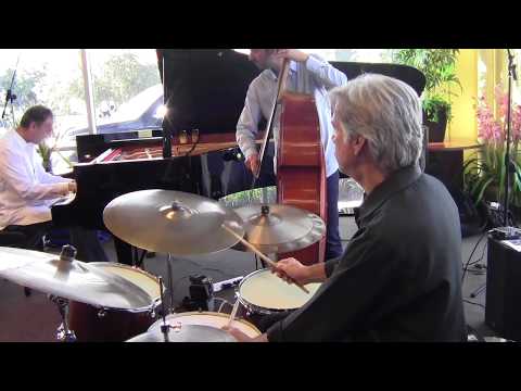 Samba De Orpheus - Dan Delaney Jazz Piano Trio
