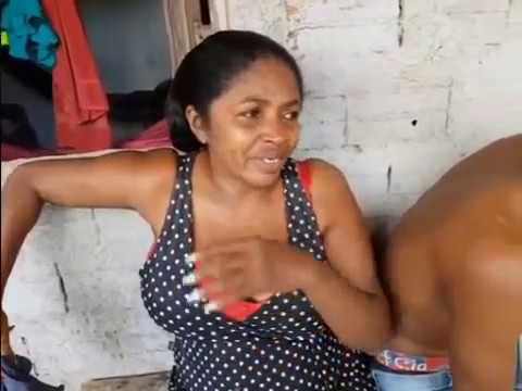 É Dando Que Se Recebe video