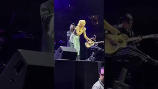 Gwen performed “Excuse Me Mr” #concert #music #gwenstefani #pop
