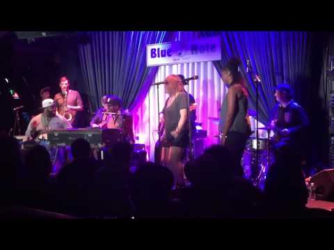 Nigel Hall w Lettuce "Baby I Do Love You" Blue Note, NYC Nov. 16, 2015