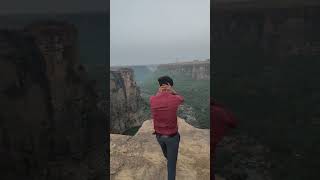 Download lagu MP 17 Madhya Pradesh Rewa bhuti waterfall beauty parlour#cutiewaterfall #train #shorts mp3
