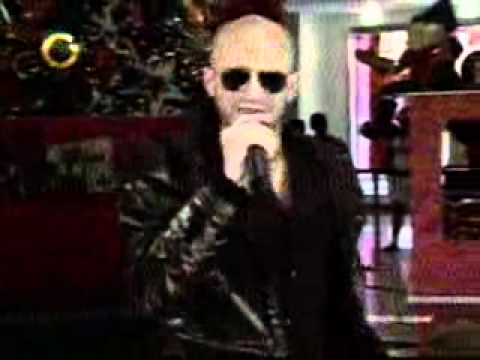 La mujer perfecta - Hany Kauam en "Sábado en la Noche"