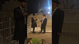 מעלת זיכוי הרבים - ללמוד משמואל הנביא! כל אחד יכול! #טיפ_לחיים #הרב_רפאל_זר #הרב_שמואל_זר (הרב רפאל זר) - התמונה מוצגת ישירות מתוך אתר האינטרנט יוטיוב. זכויות היוצרים בתמונה שייכות ליוצרה. קישור קרדיט למקור התוכן נמצא בתוך דף הסרטון