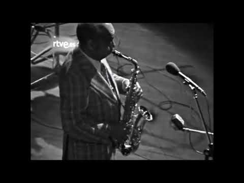 Earl Hines being a jerk to Benny Carter
