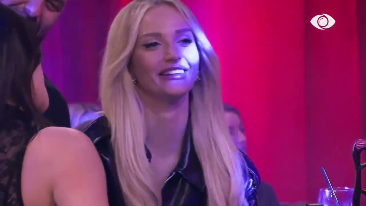 “E imja, e imja”/ Greta dhe Miri i këndojnë Selin, banori e ‘thumbon’: E imja përgjithmonë, nejse…