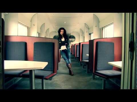 ANGELA PUXI - SENZA PAROLE (Making-Of Covershooting)