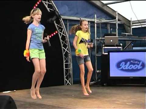 Zomerfeest Ertvelde 2012 - KIDS IDOOL - BFF's.mpg