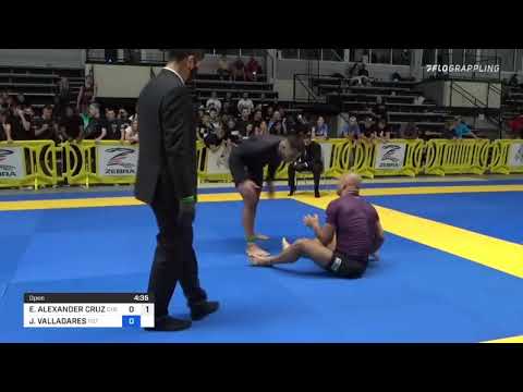 El Monstro Goes To War With Daisy Fresh's Jorge Valladares