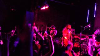 Skindred - Destroy the Dancefloor