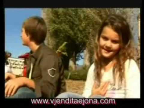 Pse Kjo Ndarje, Vjendita dhe Ejona Stojkaj