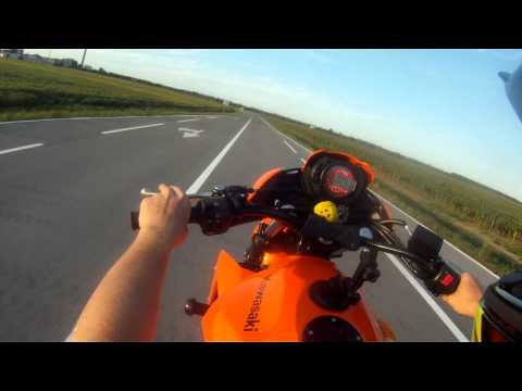 Kawasaki Z750 wheelie GOPRO