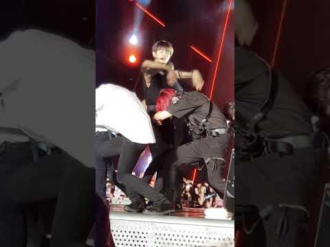 181117 WANNA ONE ( Kang Daniel) -  Burn It Up